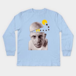 Michel Foucault — Do not ask who I am and do not ask me to remain the same Kids Long Sleeve T-Shirt